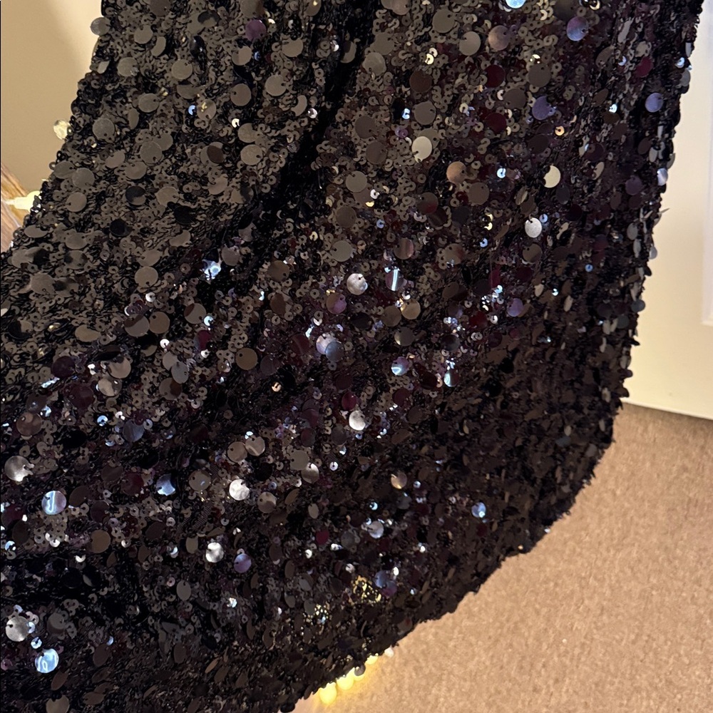 MAC DUGGAL
Black Strapless Sequin Evening Gown With Bow Anthropologie - Picture 10 of 14